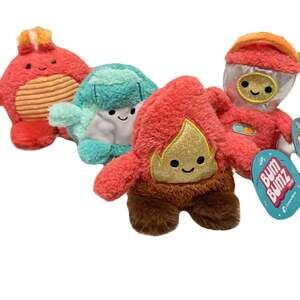 BUMBUMZ Lot 4 Mini 4.5" CamperBumz BeachBumz Charo Tent Lantern Leilana Crab NWT